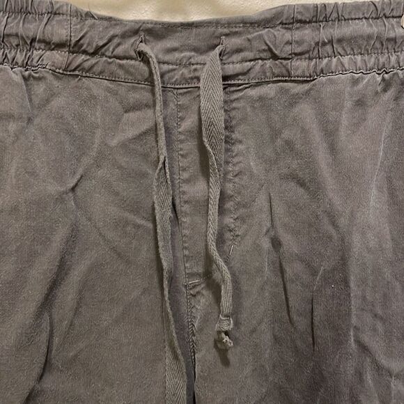 Cloth and Stone woman’s dark grey draw string pants - Picture 3 of 14